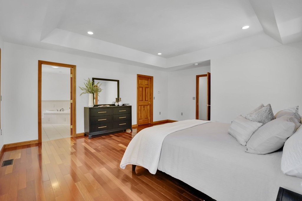 4 Deer Run Holyoke, MA 01040 - Photo 21 of 35