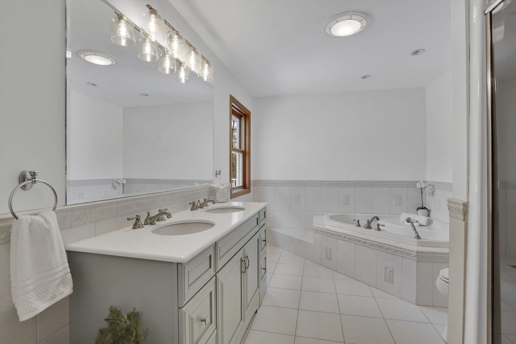 4 Deer Run Holyoke, MA 01040 - Photo 22 of 35