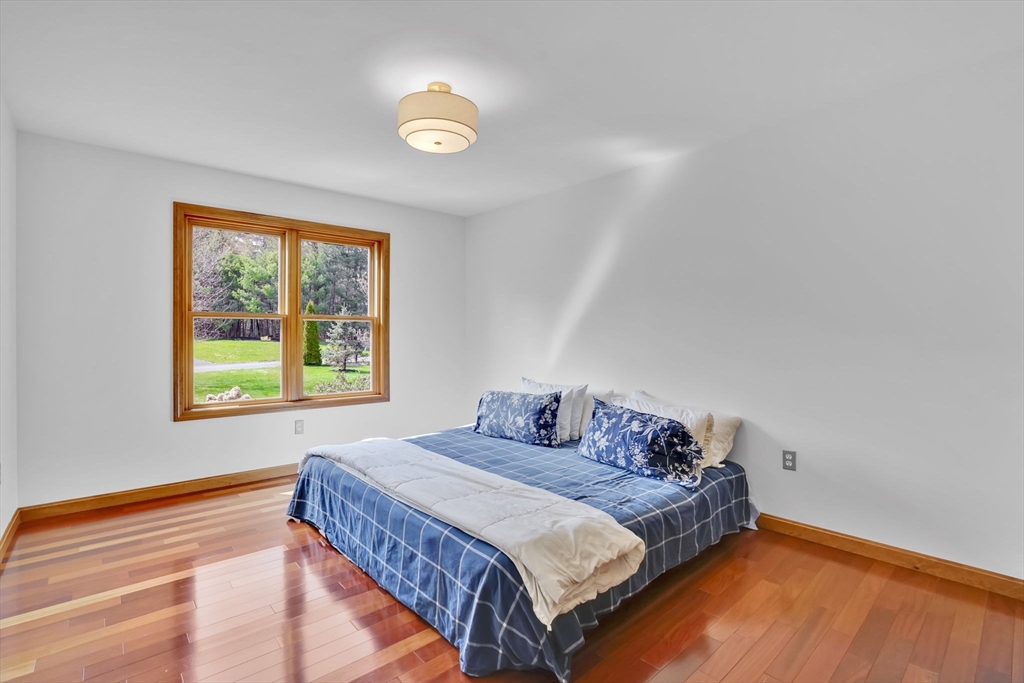 4 Deer Run Holyoke, MA 01040 - Photo 24 of 35