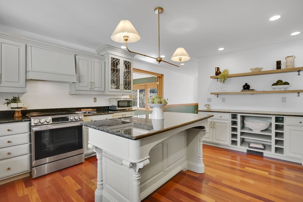 4 Deer Run Holyoke, MA 01040 - Photo 10 of 35