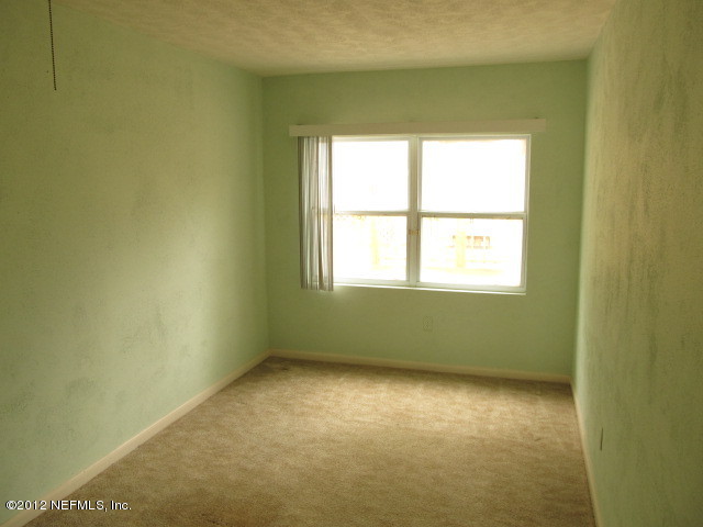 3245 Barkley Road Jacksonville, FL 32246 - Photo 2 of 11 a view of room with window