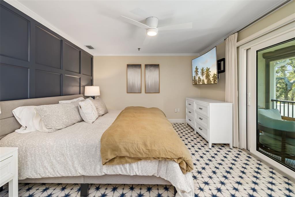 2195 Harbourside Drive, Unit 404 Longboat Key, FL 34228 - Photo 28 of 74