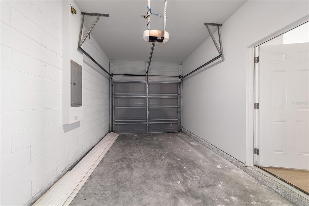 15431 Southwest 41st Street Road Ocala, FL 34481 - Photo 38 of 44 a view of a room with a walk in closet