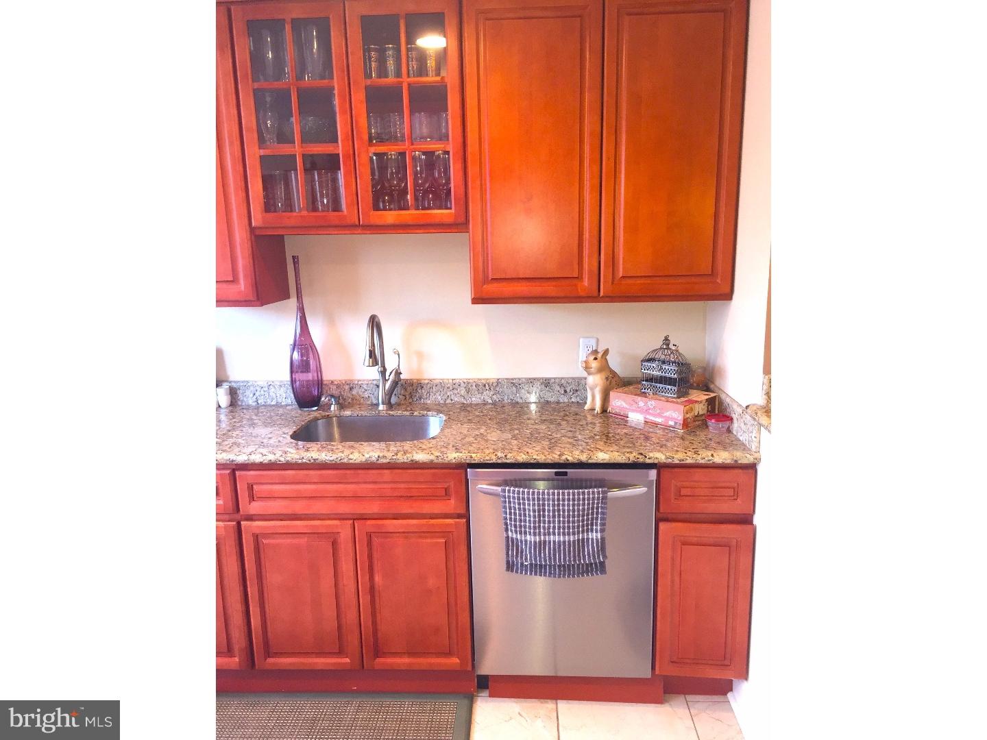12251 Sweet Briar Road Philadelphia, PA 19154 - Photo 5 of 25 Kitchen