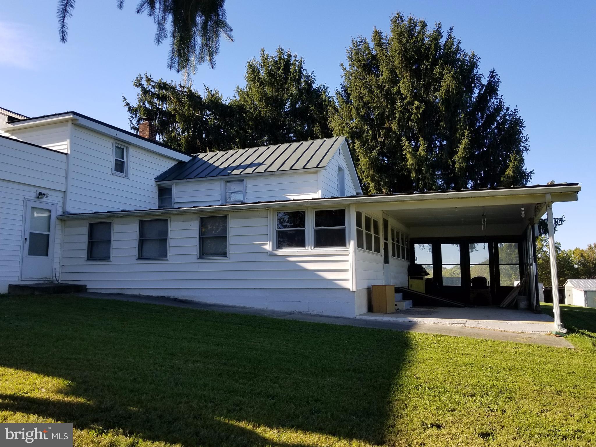 773 Esteppe Road Front Royal, VA 22630 - Photo 20 of 29 Exterior (Rear)