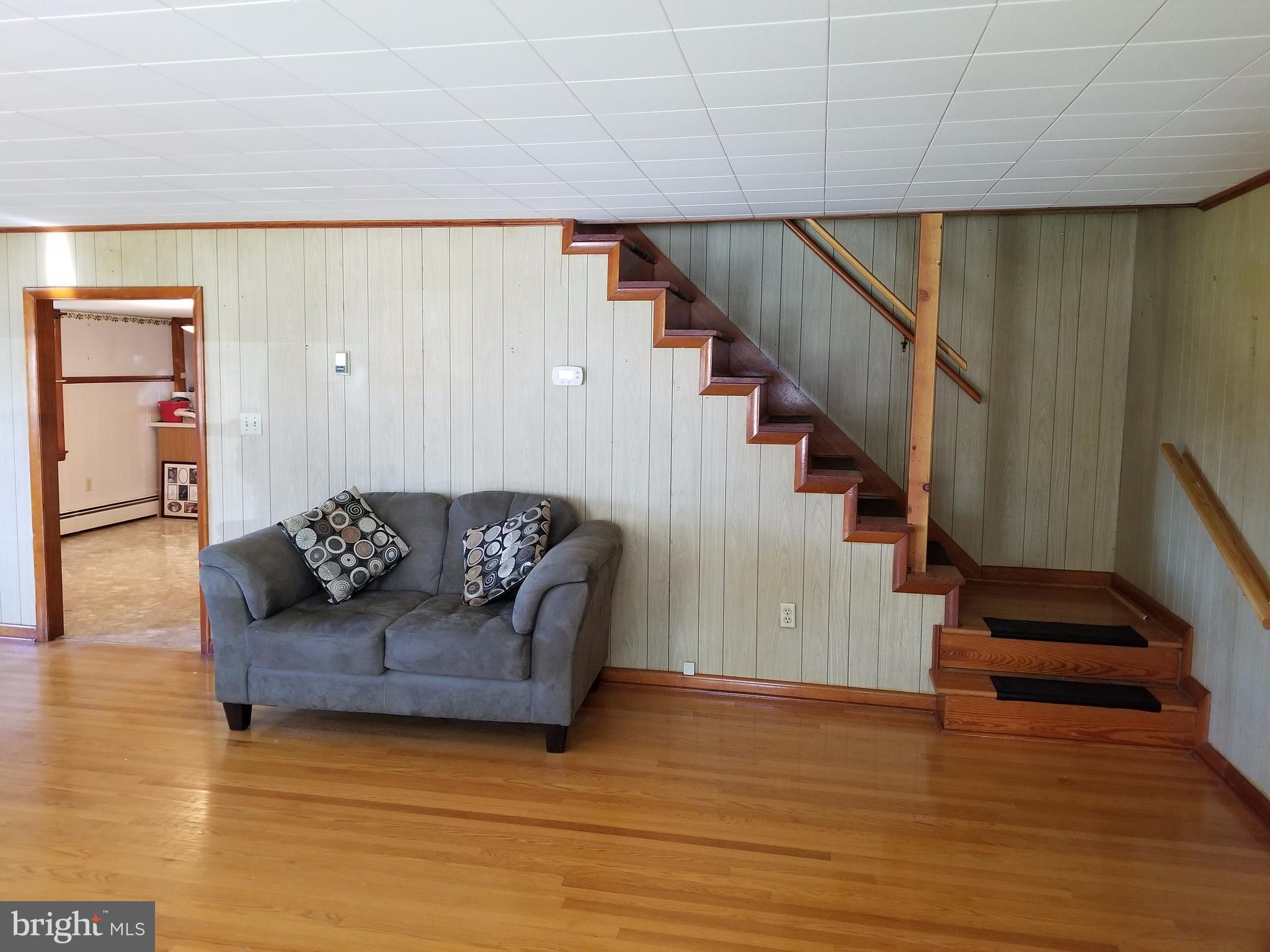 773 Esteppe Road Front Royal, VA 22630 - Photo 5 of 29 Living Room