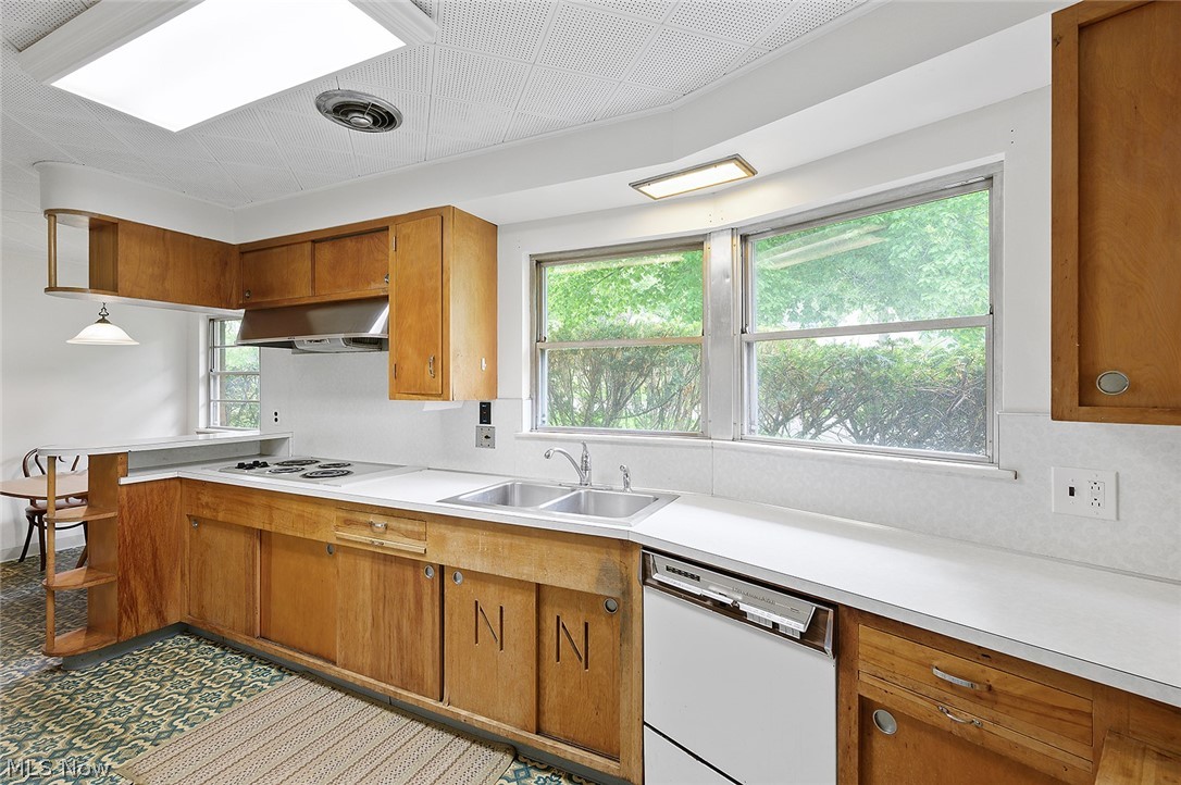 1466 Westover Road Cleveland, OH 44118 - Photo 6 of 35 Gallery Image 6