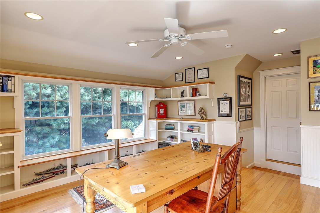 409 Wickford Point Road North Kingstown, RI 02852 - Photo 38 of 50 3rd floor