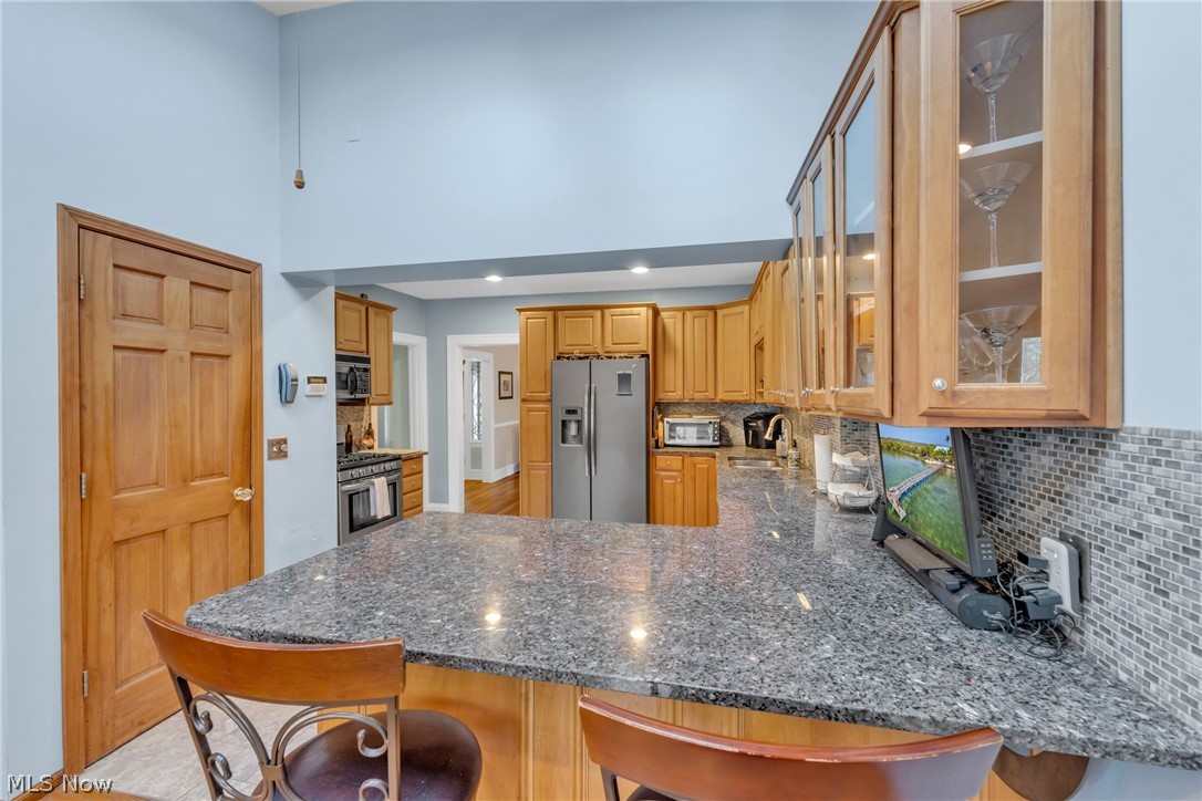 2874 Coleridge Road Cleveland Heights, OH 44118 - Photo 14 of 31