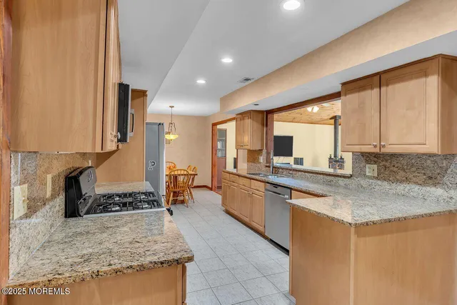 $4,400 | 9 Cherry Hill Lane, Manalapan, NJ 07726