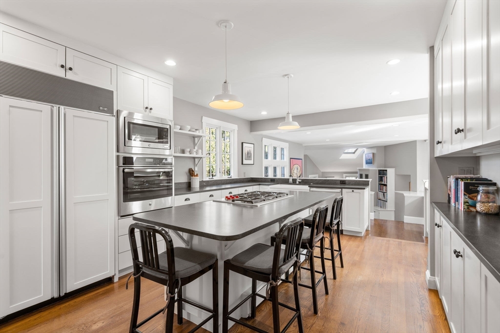 8 Schoolmasters Lane Dedham, MA 02026 - Photo 12 of 42