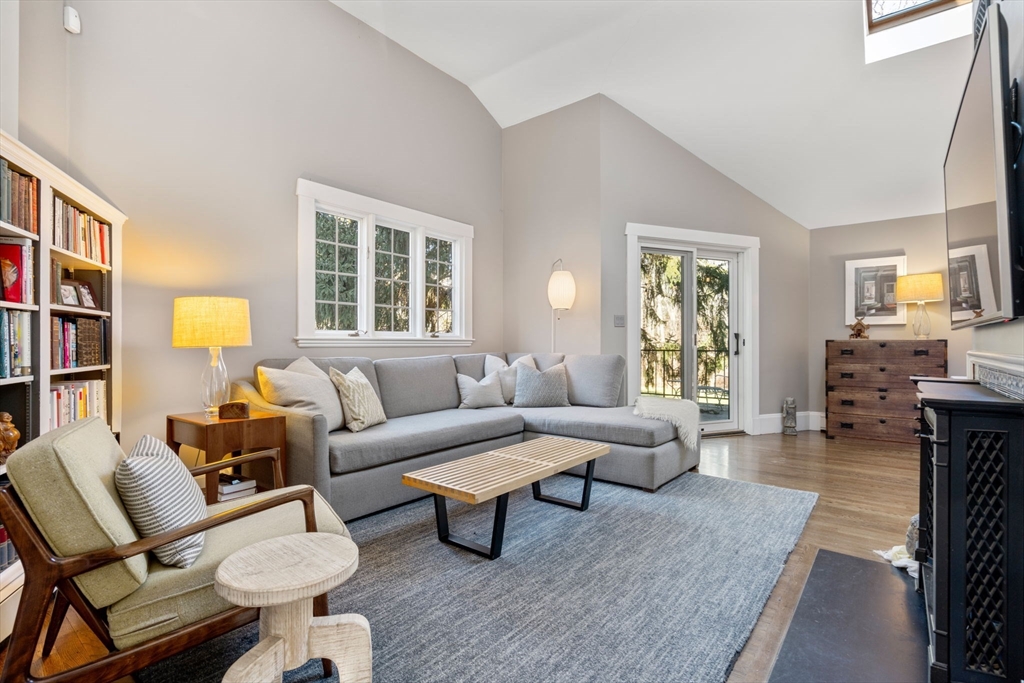 8 Schoolmasters Lane Dedham, MA 02026 - Photo 17 of 42