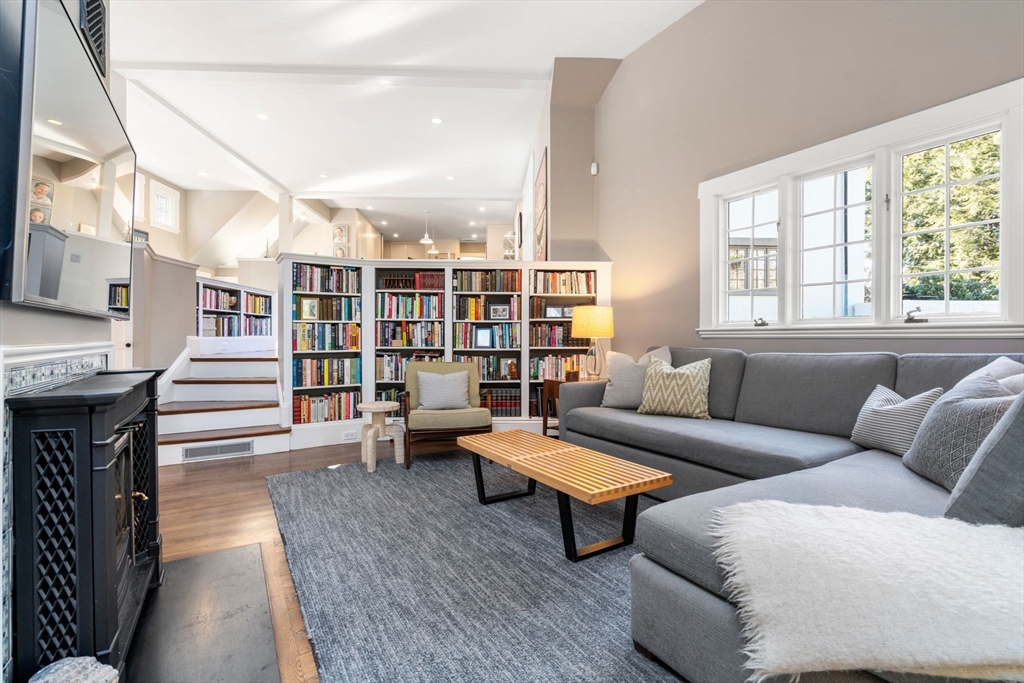 8 Schoolmasters Lane Dedham, MA 02026 - Photo 19 of 42