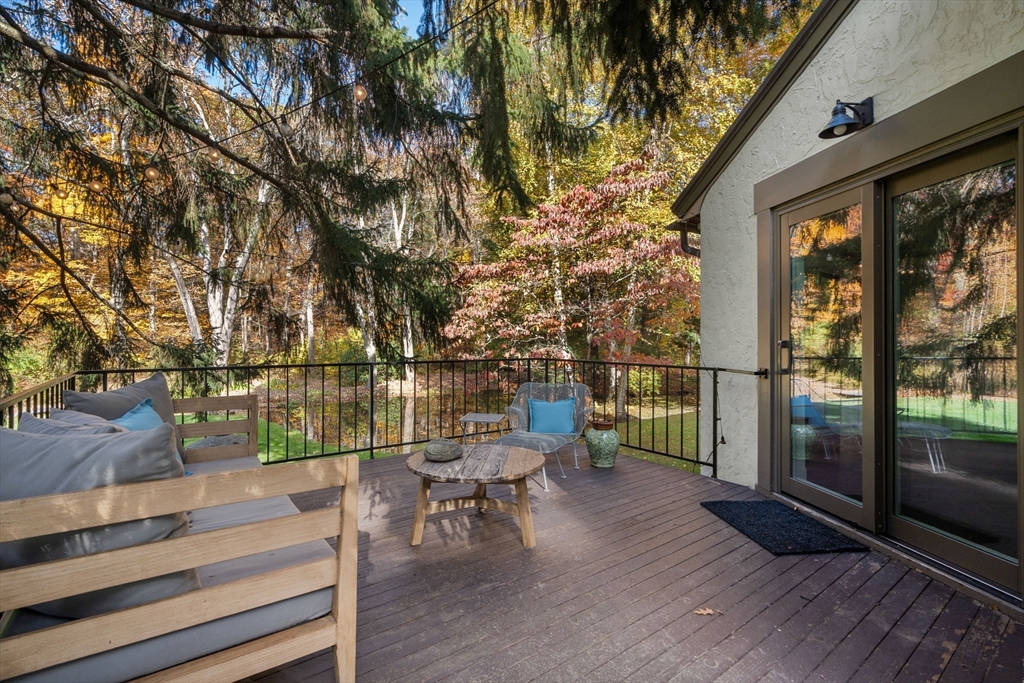 8 Schoolmasters Lane Dedham, MA 02026 - Photo 37 of 42