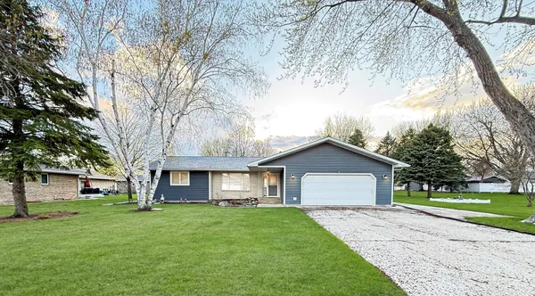 $349,500 | 111 Buckeye Drive, Montevideo, MN 56265