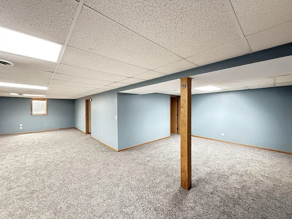 $349,500 | 111 Buckeye Drive, Montevideo, MN 56265
