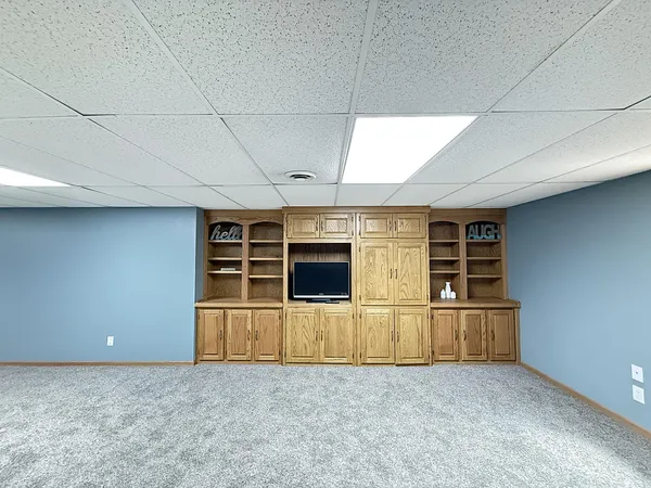 $349,500 | 111 Buckeye Drive, Montevideo, MN 56265