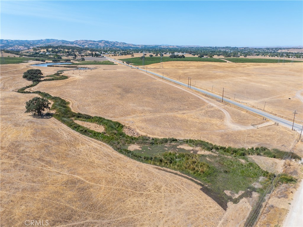 0 Creston Road Templeton, CA 93465 - Photo 17 of 25 a view of an ocean and city