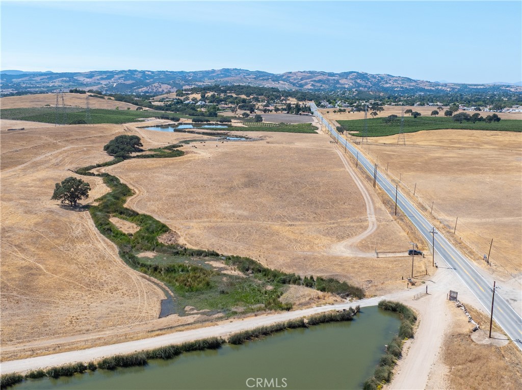 0 Creston Road Templeton, CA 93465 - Photo 8 of 25 an aerial view of residential houses with outdoor space and river