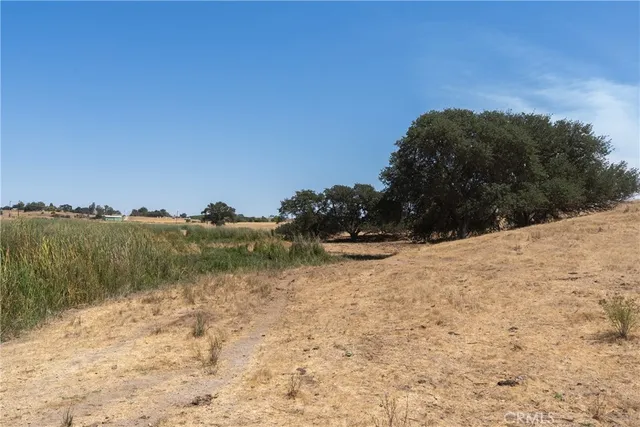 a view of a outdoor space