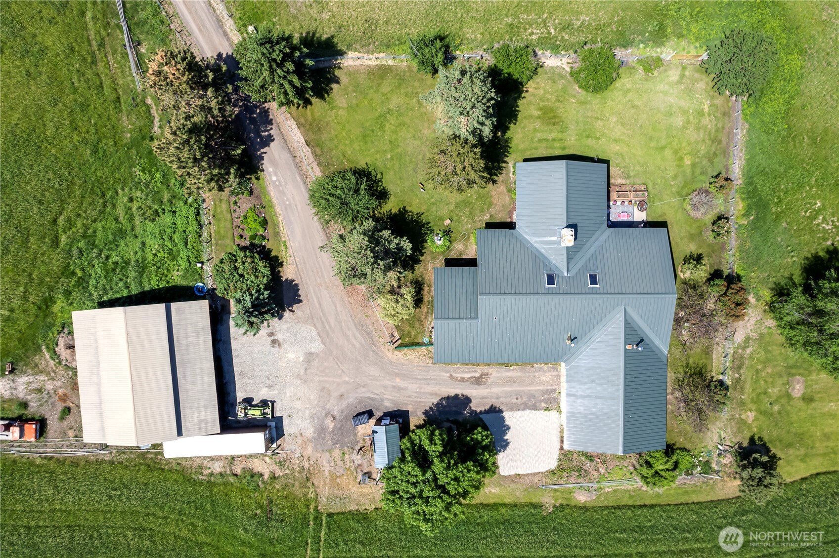 2992 Highway 153 Twisp, WA 98856 - Photo 37 of 40