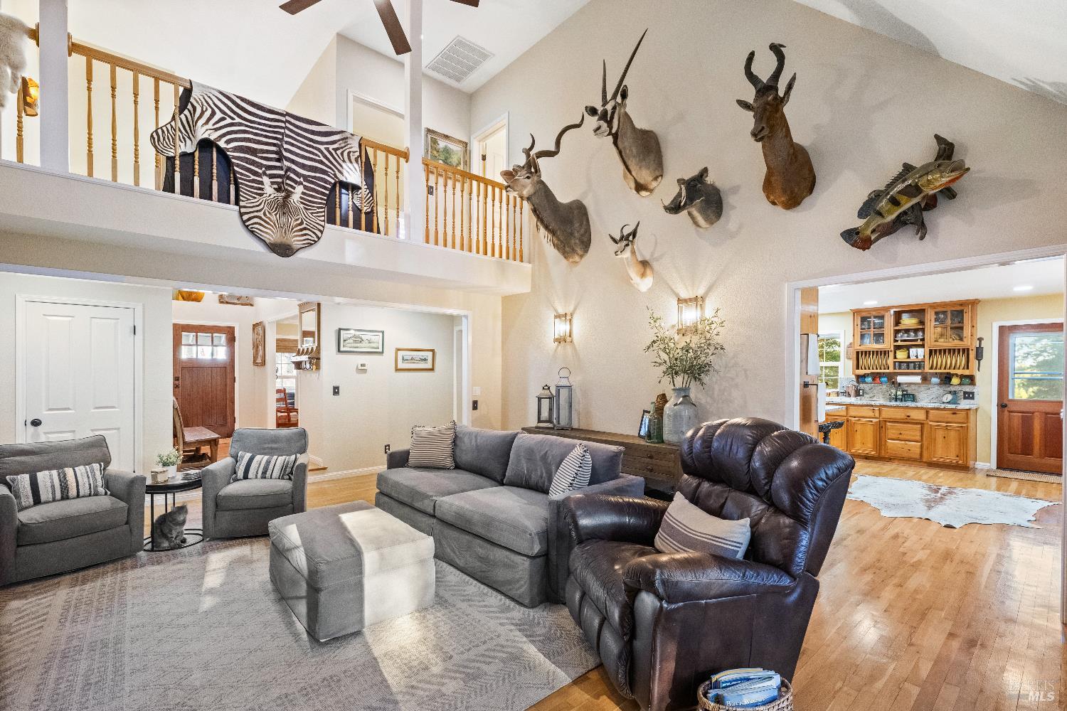 5701 Ridgewood Road Willits, CA 95490 - Photo 33 of 84 a living room with furniture ceiling fan and a rug
