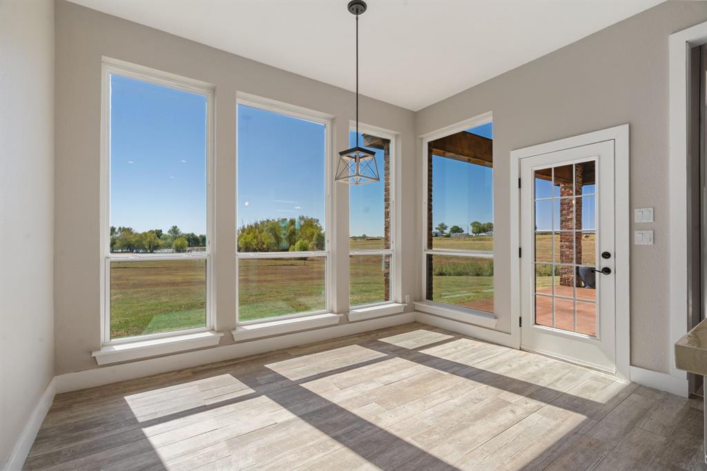 1943 Alsdorf Road Ennis, TX 75119 - Photo 9 of 38 a area with window and a table