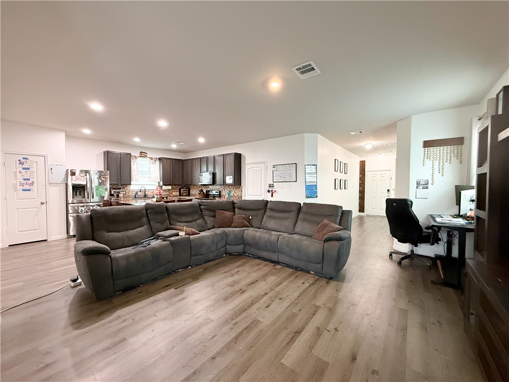 970 Harper Lane Bryan, TX 77803 - Photo 2 of 16