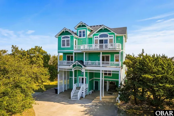 $1,100,000 | 41189 Yardarm Court, Avon, NC 27915