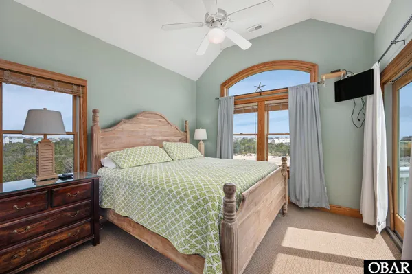 $1,100,000 | 41189 Yardarm Court, Avon, NC 27915