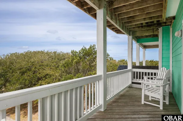 $1,100,000 | 41189 Yardarm Court, Avon, NC 27915