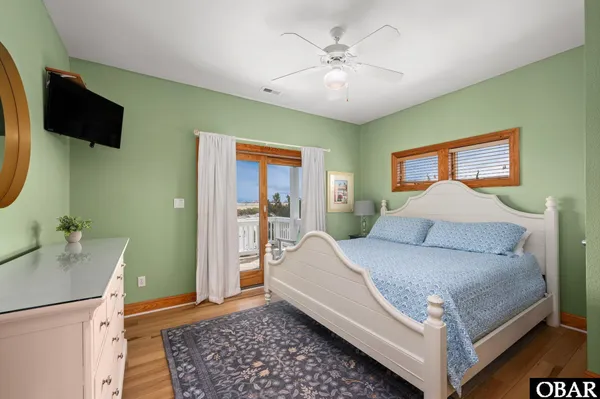 $1,100,000 | 41189 Yardarm Court, Avon, NC 27915