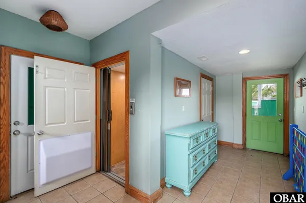 $1,100,000 | 41189 Yardarm Court, Avon, NC 27915