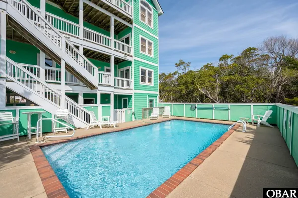 $1,100,000 | 41189 Yardarm Court, Avon, NC 27915