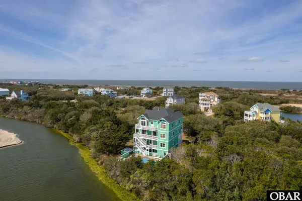 $1,100,000 | 41189 Yardarm Court, Avon, NC 27915