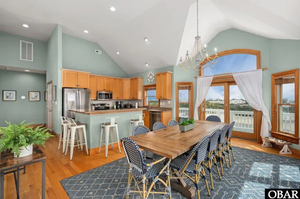 $1,100,000 | 41189 Yardarm Court, Avon, NC 27915