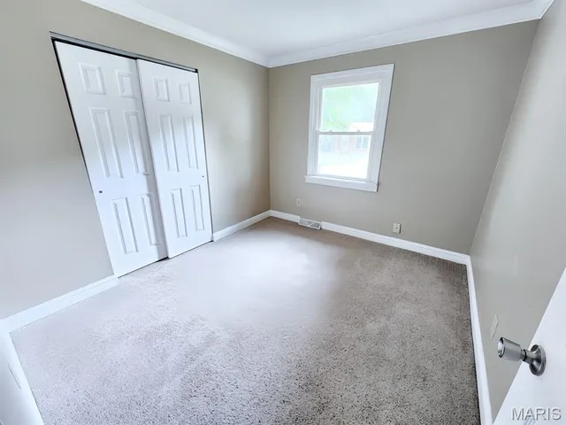 $220,000 | 225 Merriweather Lane, Fairview Heights, IL 62208