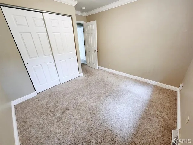 $220,000 | 225 Merriweather Lane, Fairview Heights, IL 62208