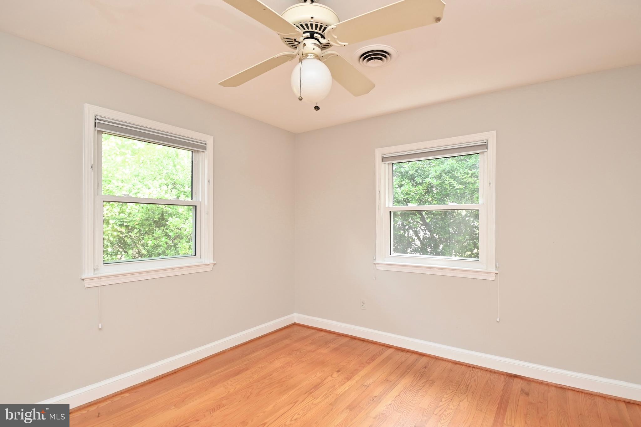 802 Ridge Place Falls Church, VA 22046 - Photo 25 of 59 Second bedroom