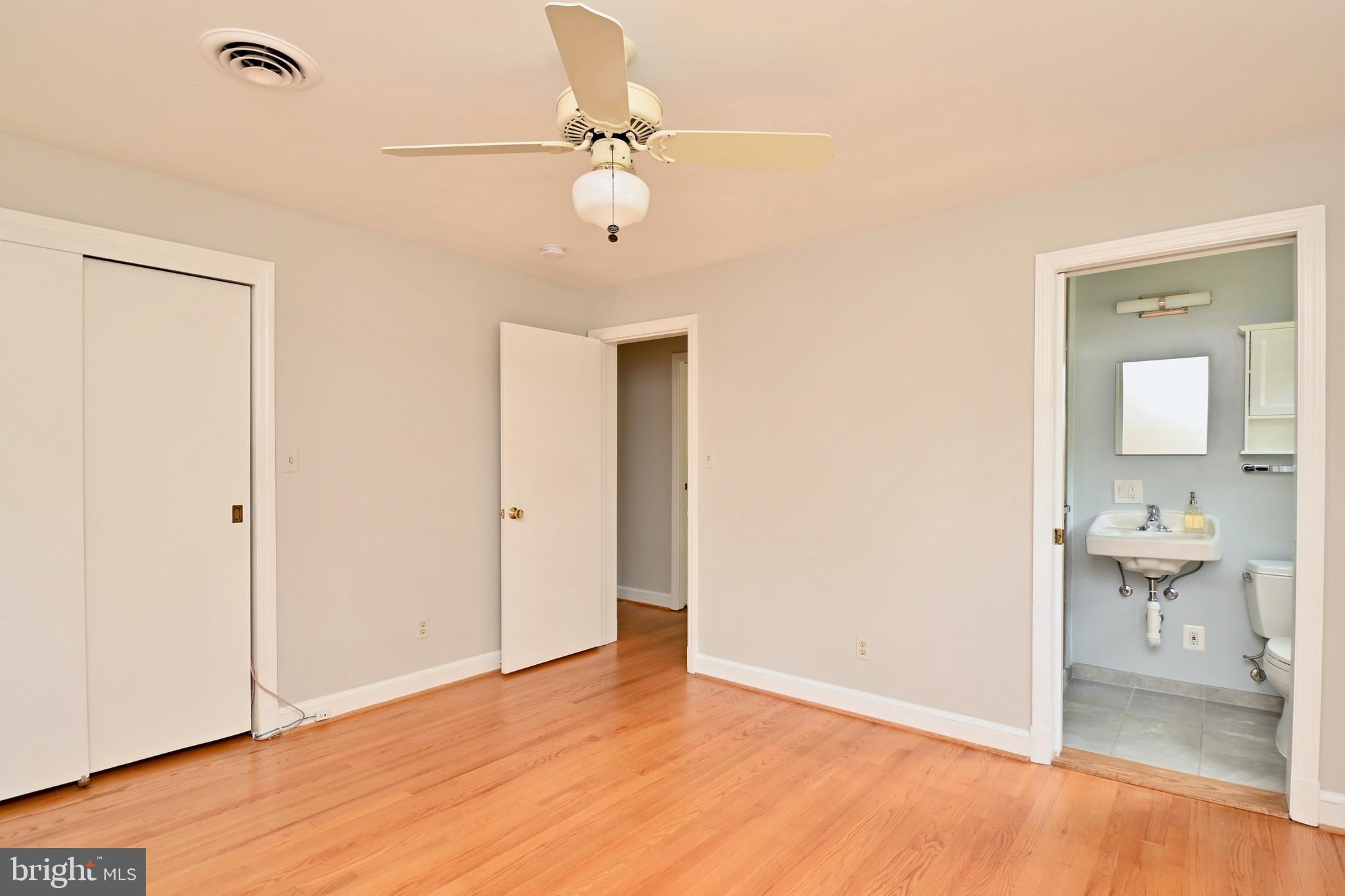 802 Ridge Place Falls Church, VA 22046 - Photo 30 of 59