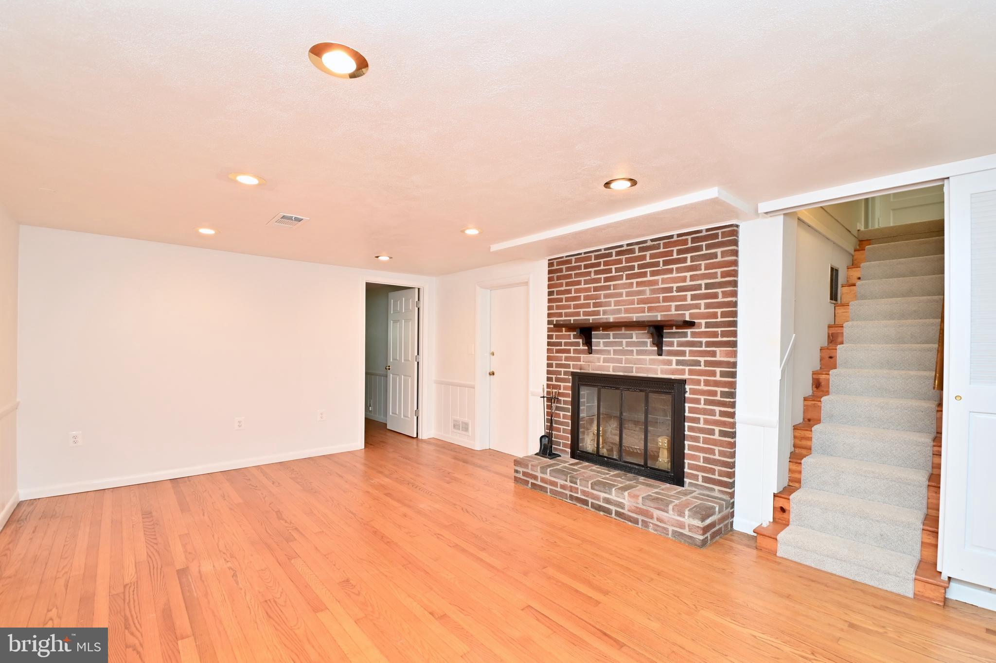 802 Ridge Place Falls Church, VA 22046 - Photo 32 of 59