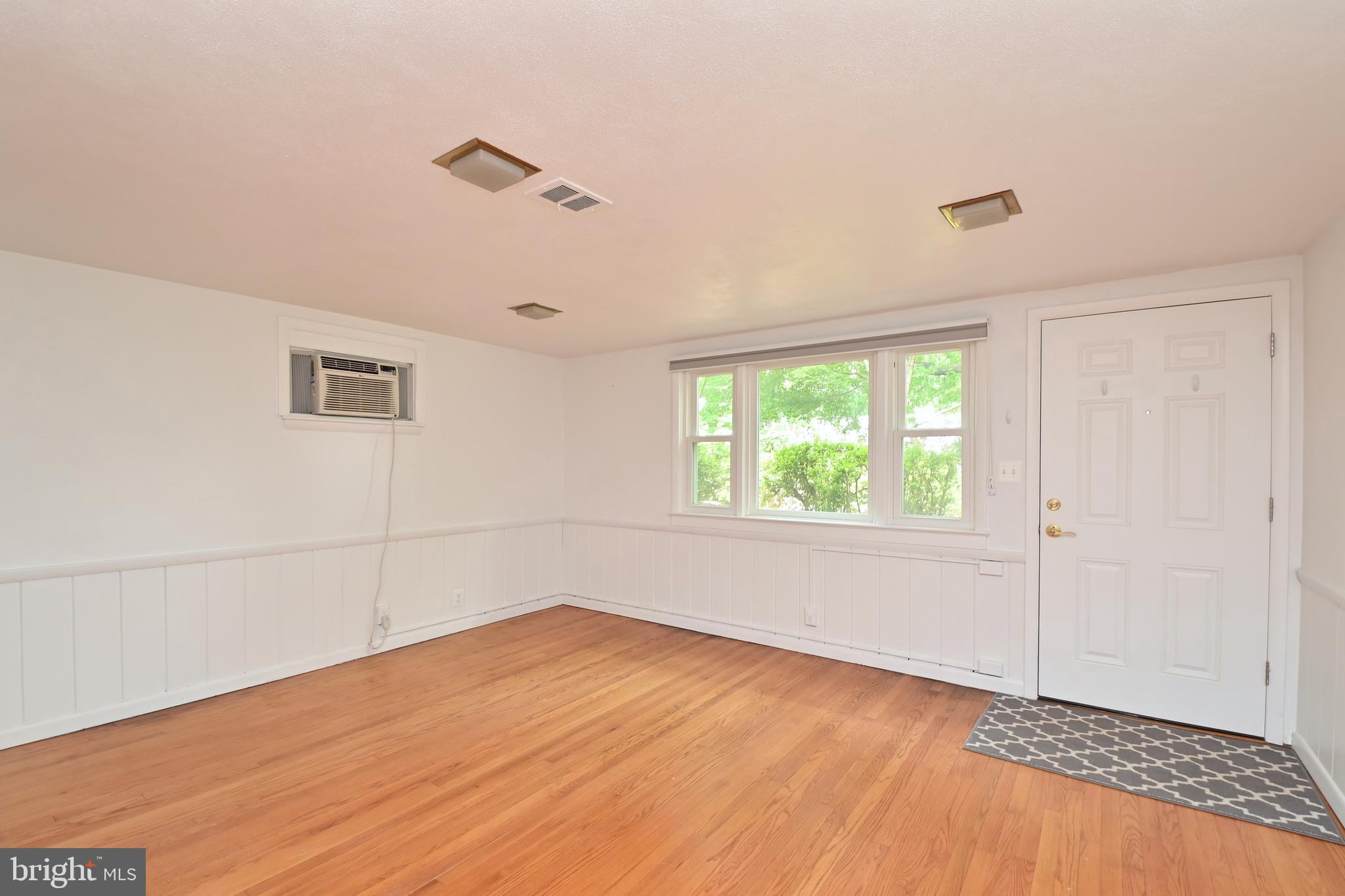 802 Ridge Place Falls Church, VA 22046 - Photo 38 of 59 Fourth bedroom with separate entrance