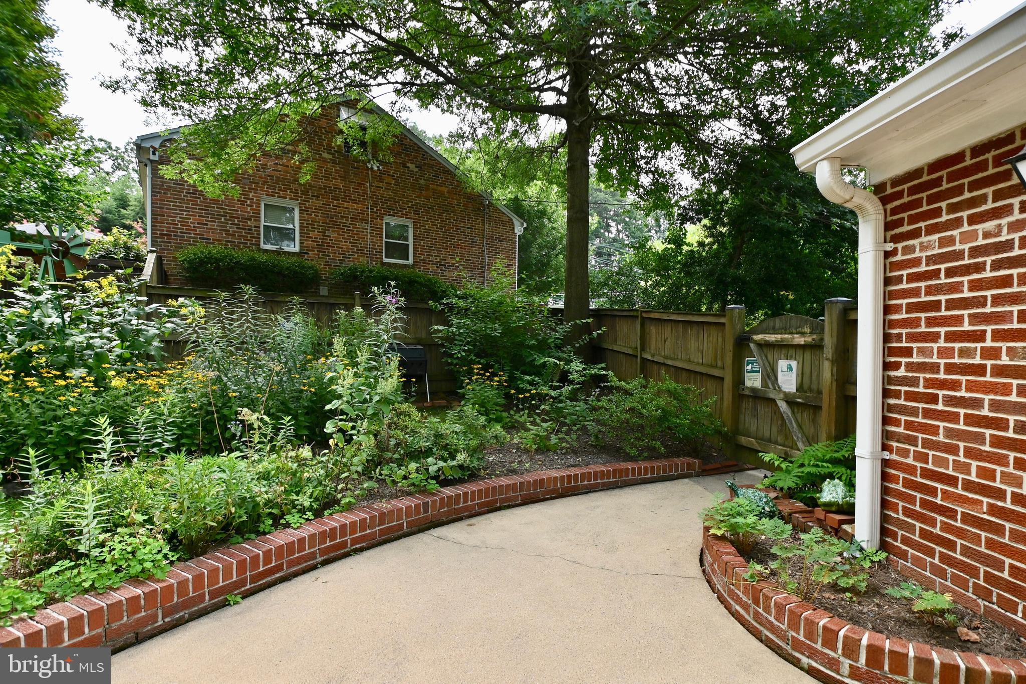 802 Ridge Place Falls Church, VA 22046 - Photo 42 of 59