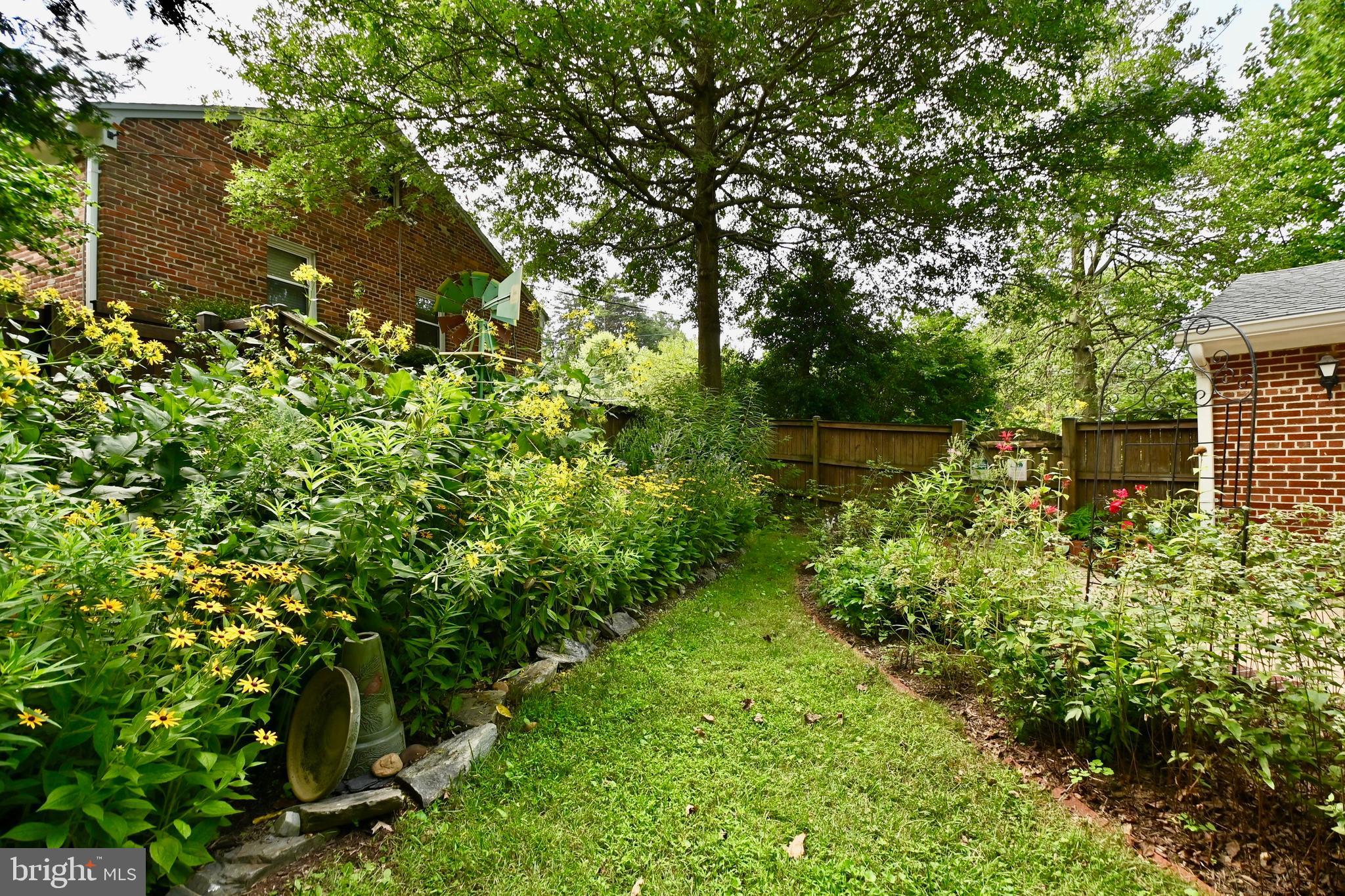 802 Ridge Place Falls Church, VA 22046 - Photo 49 of 59