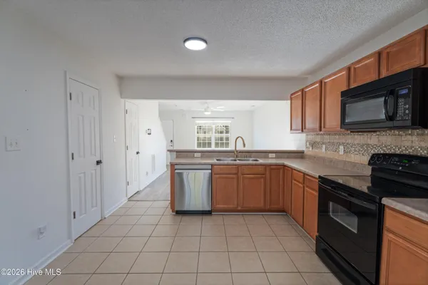 $1,325 | 2000 Grandeur Avenue, Jacksonville, NC 28546