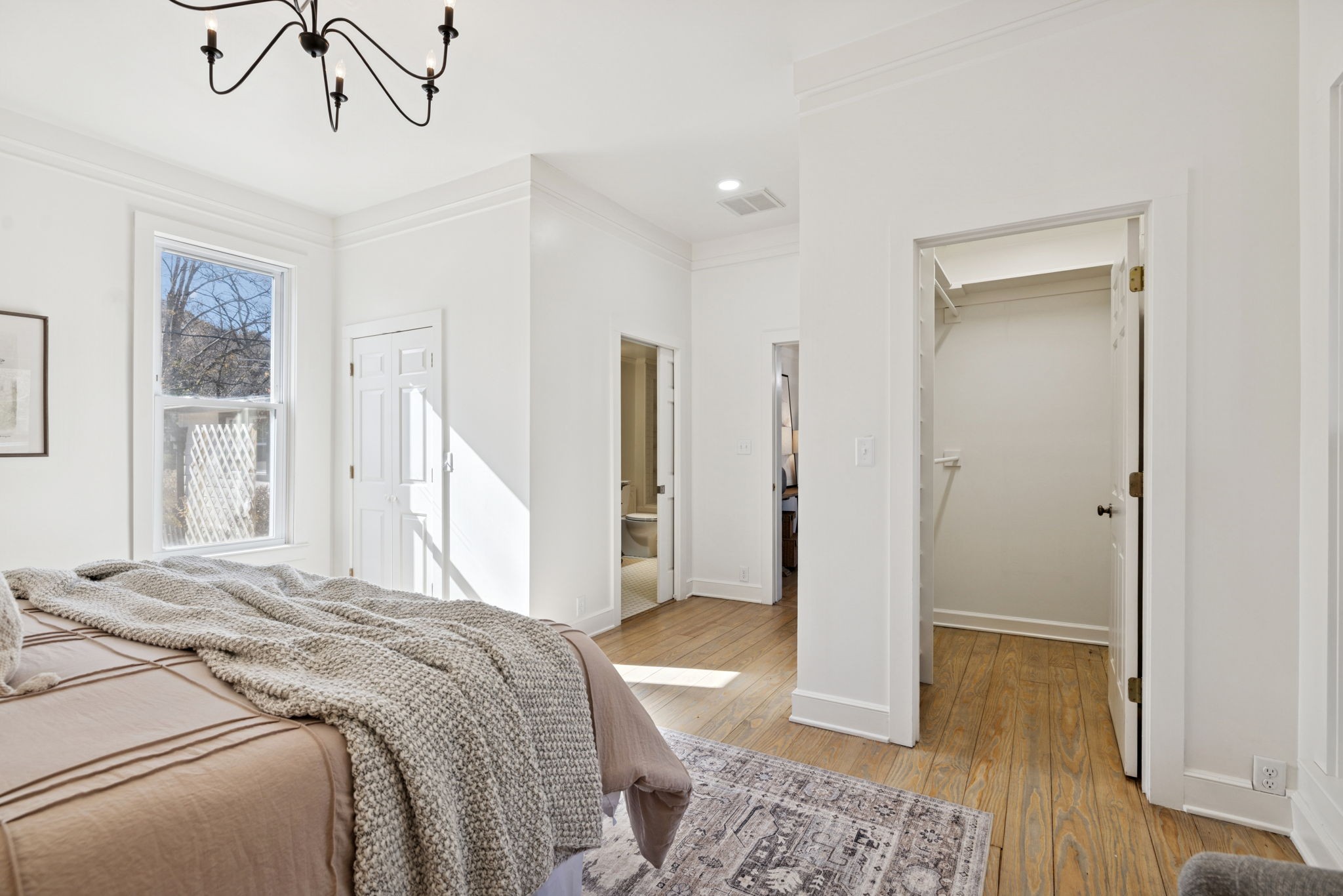 5467 Pinewood Road Franklin, TN 37064 - Photo 58 of 98 a bedroom with a bed and a window