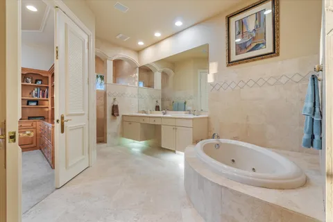 $2,750,000 | 602 Oak Harbour Drive, Juno Beach, FL 33408