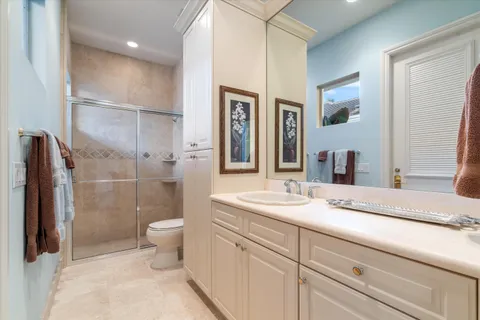 $2,750,000 | 602 Oak Harbour Drive, Juno Beach, FL 33408