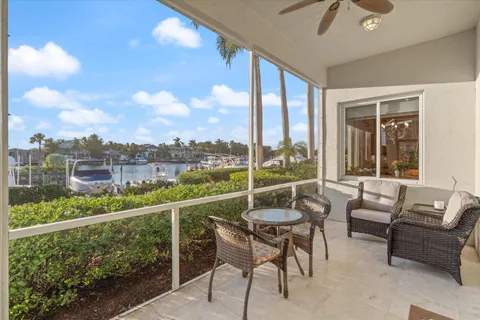 $2,750,000 | 602 Oak Harbour Drive, Juno Beach, FL 33408