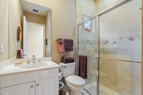 $2,750,000 | 602 Oak Harbour Drive, Juno Beach, FL 33408